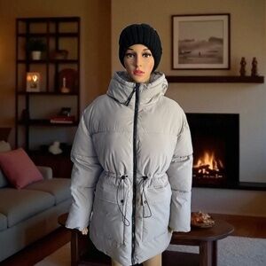 Puffit Hooded Puffer Jacket with Large Pockets. NWT.
